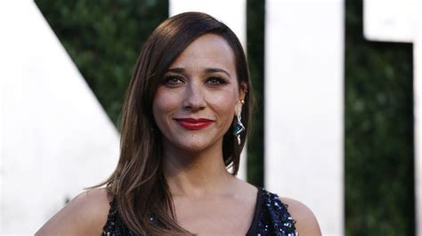 Rashida Jones Net Worth, Bio, Age, Height,。